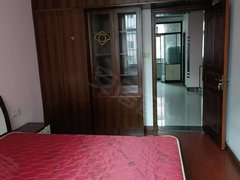 无为城区安德利购物中心二中大门口,宏业家园好楼层,两室拎包入住18000一年出租房源真实图片