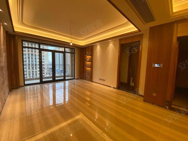沈阳浑南全运路星河湾朗园1星河湾朗园豪华装修3室大平层 有单独保姆
