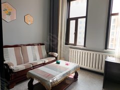 庆阳西峰西峰城区六中隔壁丨间楼层丨精装两居室丨家具家电齐全丨拎包入住丨出租房源真实图片