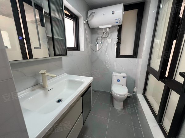 海宁海宁市区马桥藏绿园马桥小学旁，实拍藏绿园精装一室，家电齐全，拎包入住，随时看房出租房源真实图片