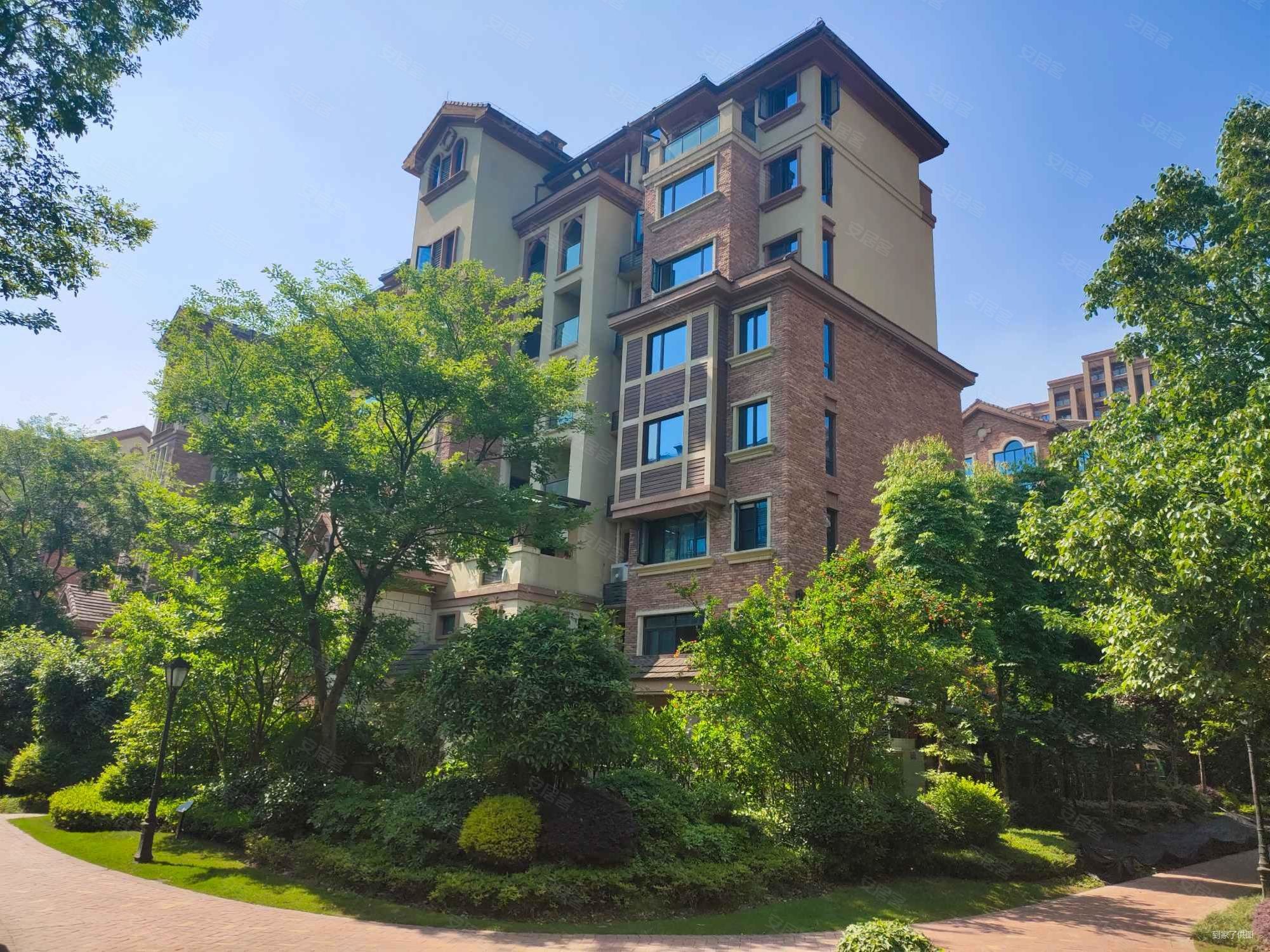 捡趴活的!康田栖樾洋房正规四房 双独门独院带地下室,邻古镇