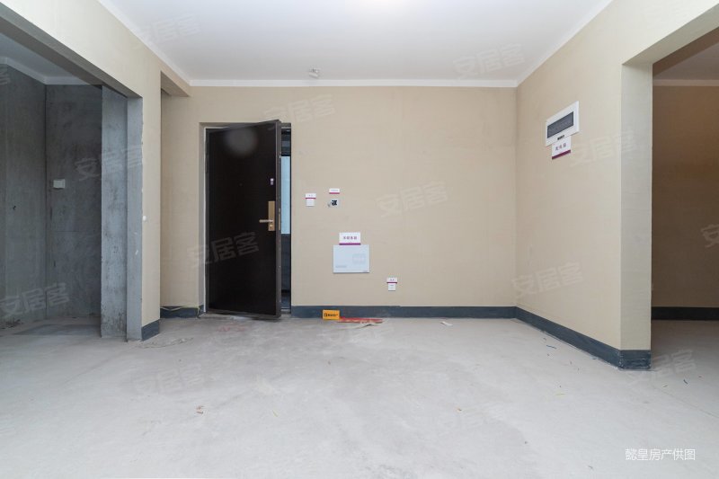 新上房源 中间楼层 业主包税费 送车位 満二 不临路 采光好,建业尊府