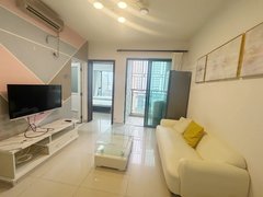 深圳罗湖人民南新急租,精装家私家电齐全拎包入住厅出阳台采光好看房方便出租房源真实图片