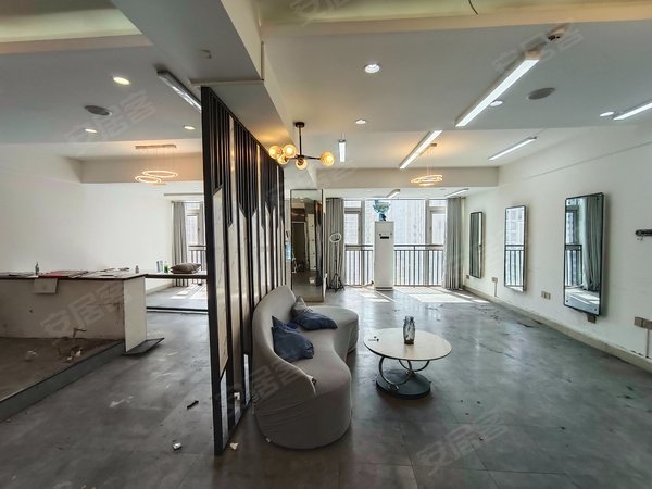 重庆江北观音桥红鼎国际名苑观音桥茂业北岸星座旁 红鼎国际c座107平