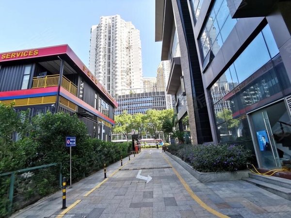 深圳罗湖东门天玺1号高层朝南三房出租 采光通透拎包入住价格好商量