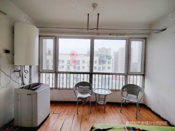 状元府邸电梯小高层户型方正采光好随时看房