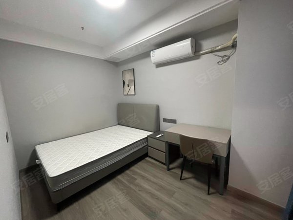 海宁海宁市区马桥御江南(海宁)马桥经编园区 河滨汇  御江南精装2室 包车位宽带 随时看房出租房源真实图片