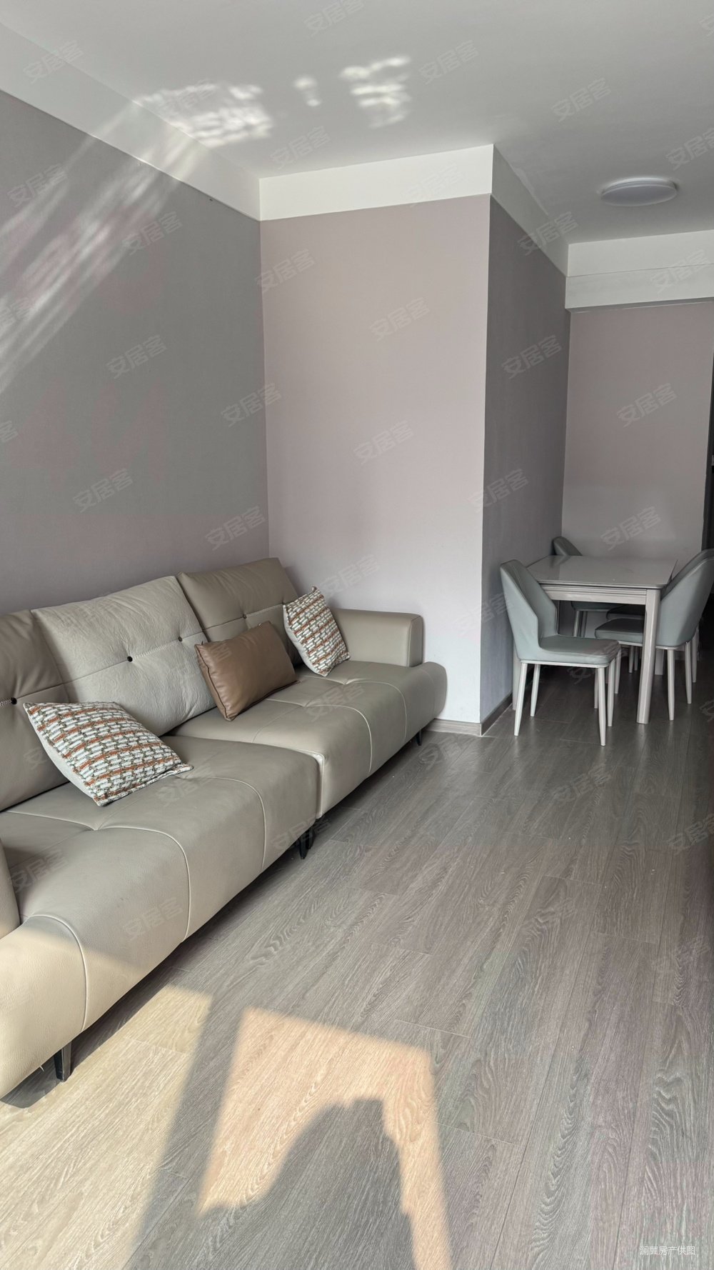 红莲东园3室2厅1卫90㎡南北63万