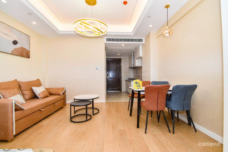 深蓝国际中心精装交付楼层好位置好