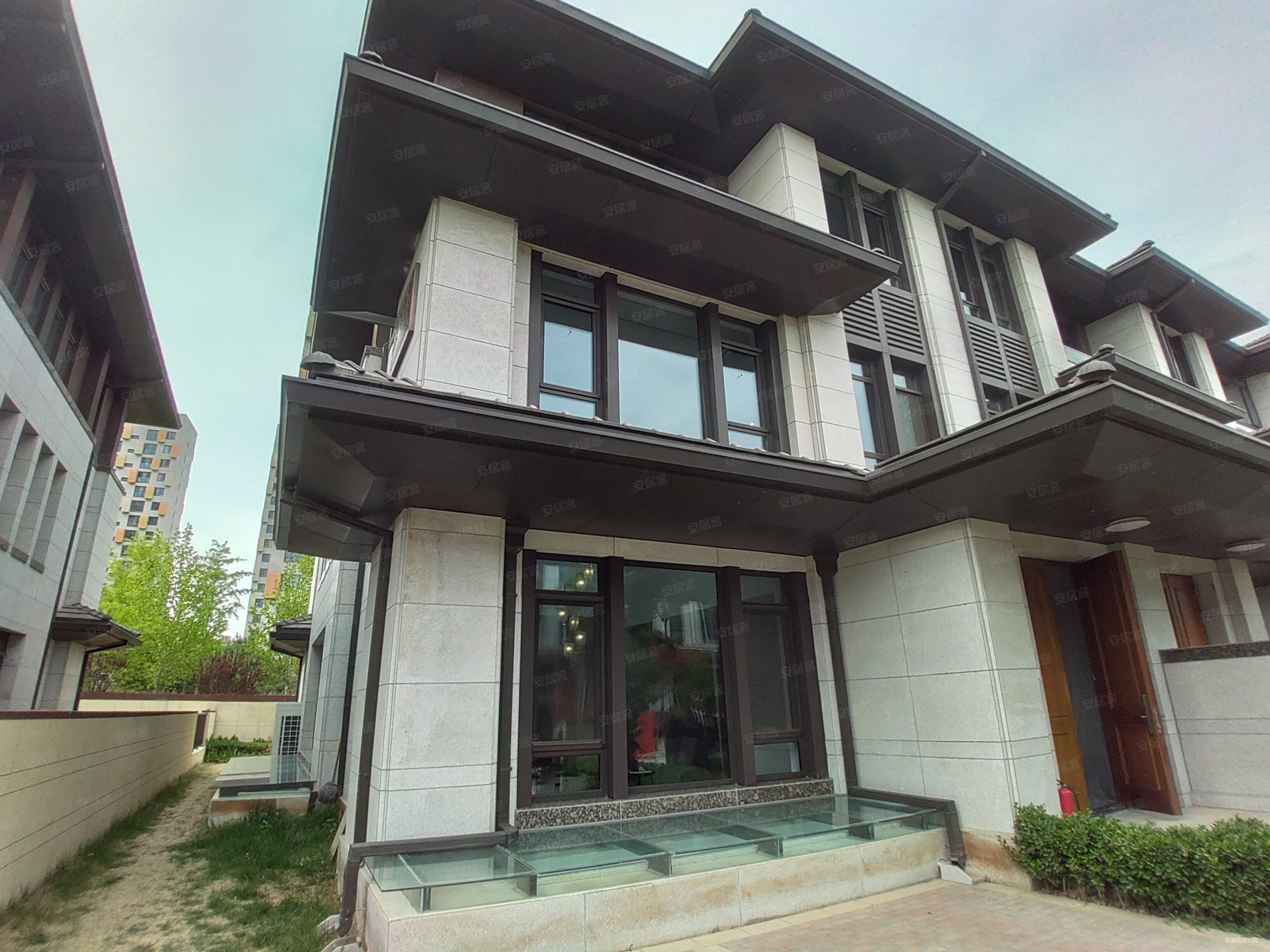 (带车位)地铁站两公里,联排现房别墅,国企开发, 即住,首城汇景湾(别墅