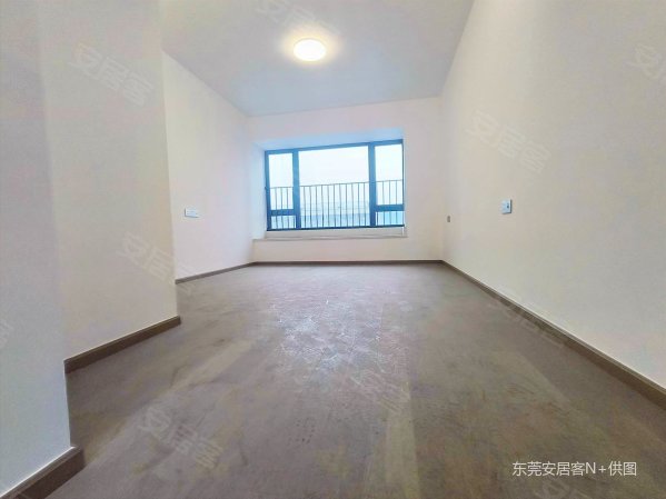 万象府4室2厅2卫142.42㎡南515万