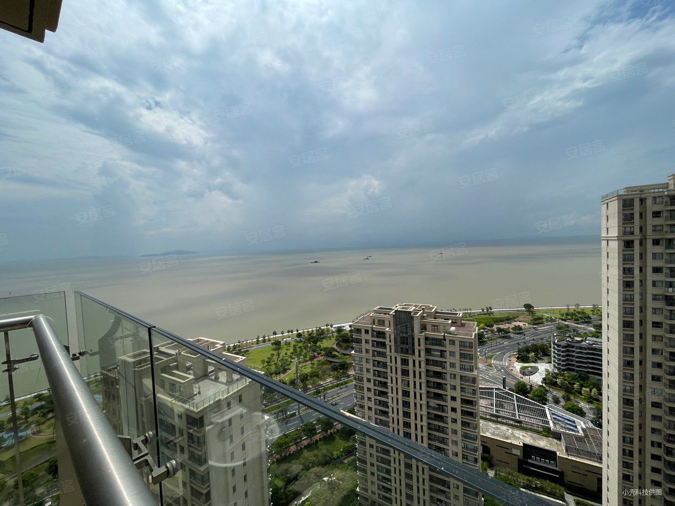 珠海房产网>珠海二手房>高新区二手房>唐家湾二手房>仁恒滨海半岛