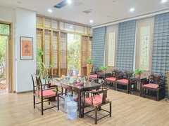 郑州郑东新区永平路郑东新区商业中心别墅一楼带院复试300平适合接待居住出租房源真实图片
