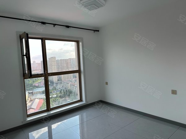 哈尔滨开发区会展中心华鸿金色纽约华鸿金色纽约,三室一厅双卫,拎包即