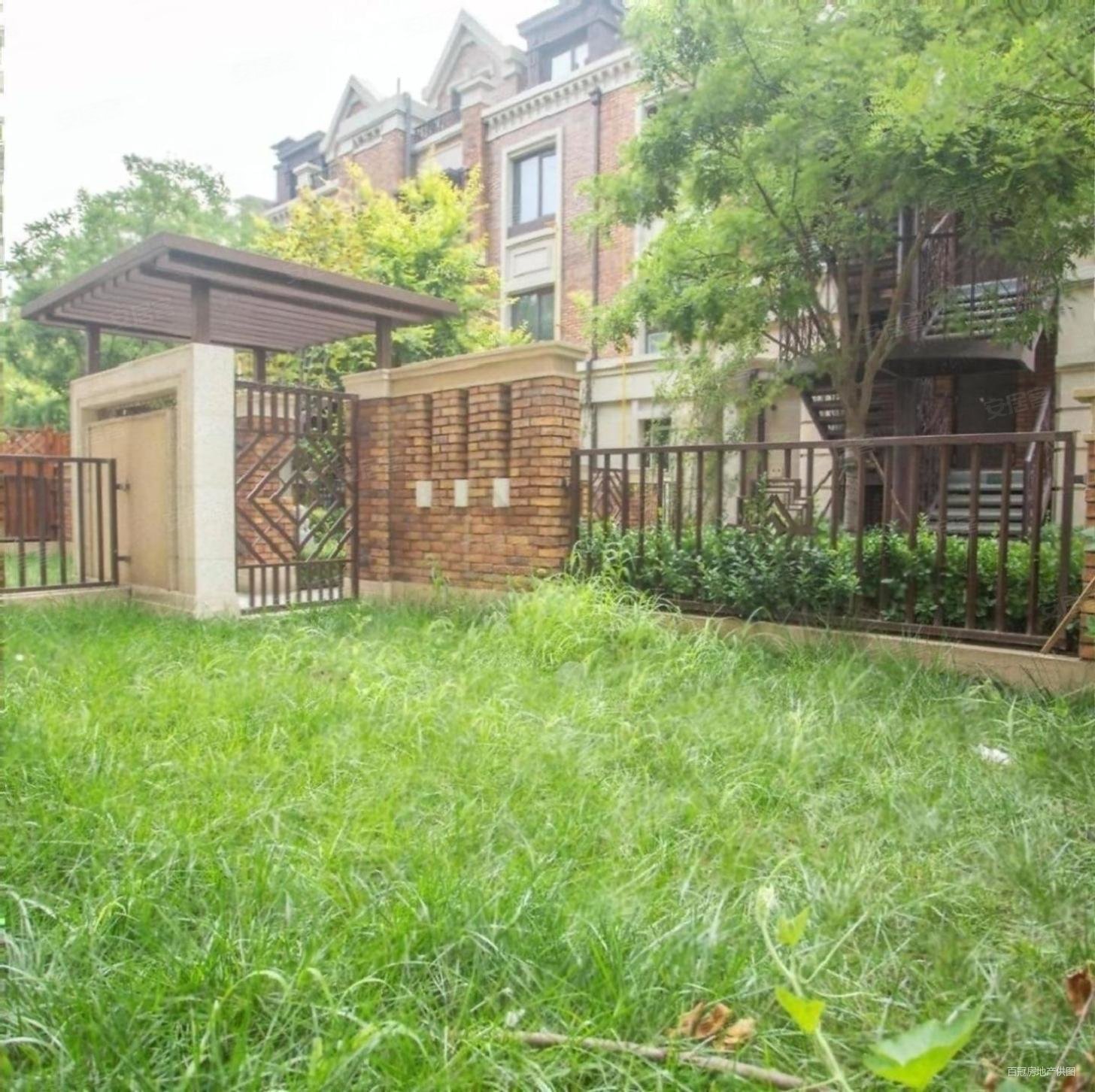 南开旁旭辉陆号院下叠别墅带小院送二层地下室实际面积大