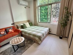 深圳宝安固戍12号线宝田一路地铁站。精装单间，近地铁口。出行便利。采光好出租房源真实图片