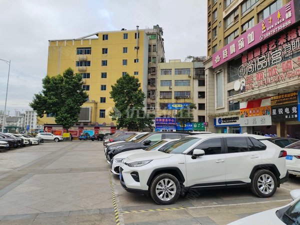 南宁良庆五象大道景皇国际大沙田 景皇国际电梯两房出租1350 看房方便