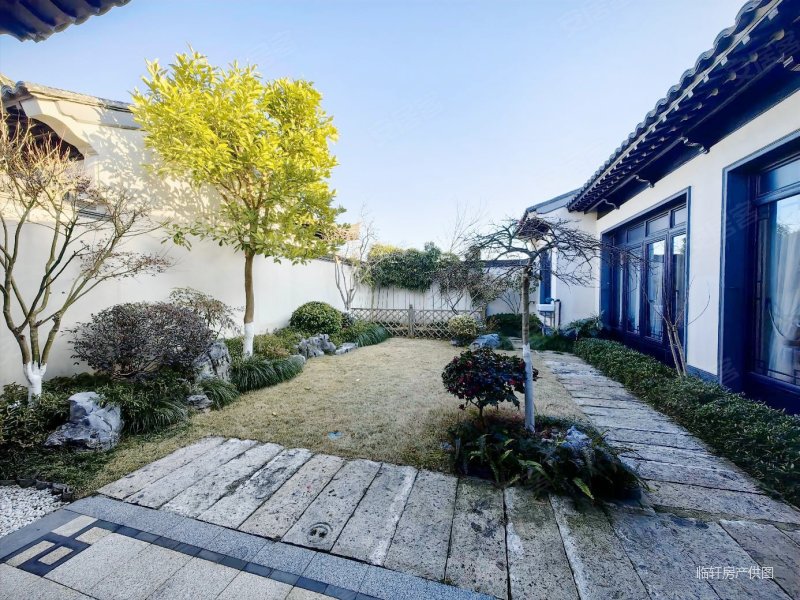 桃李春风合院急卖,房子保养好,室内家具齐全,省心好用,绿城桃李春风