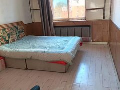 阜新细河人民大街出租花园小区两室一厅五层顶东西租金550家电齐全出租房源真实图片