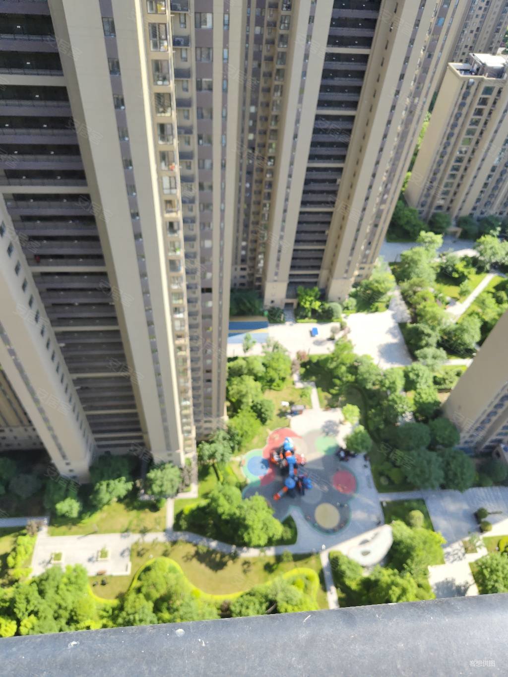 看房方便,碧桂园凤凰城豪园二手房,146万,3室2厅,2卫,109平米-西安