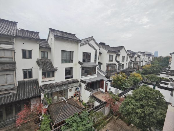 苏州吴中越溪水岸清华真!急!