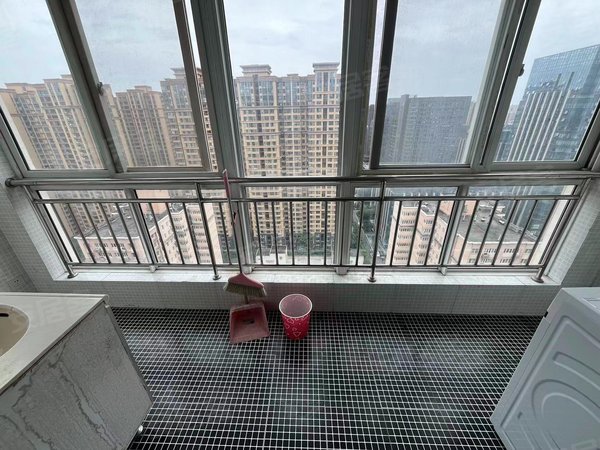 华府新桃园金光门5号线 大寨路 泰和时代广场旁,高新区租房-西安58