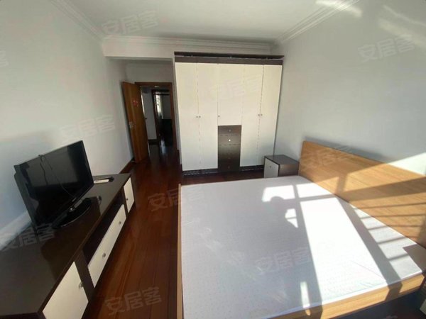 【多图】望族苑,梅陇租房,假日好房) 电梯三房,景观楼层,有固定车位