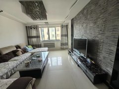 酒泉肃州酒泉城区一中对面5楼三室两厅精装修带家具家电拎包入住月租1200元出租房源真实图片