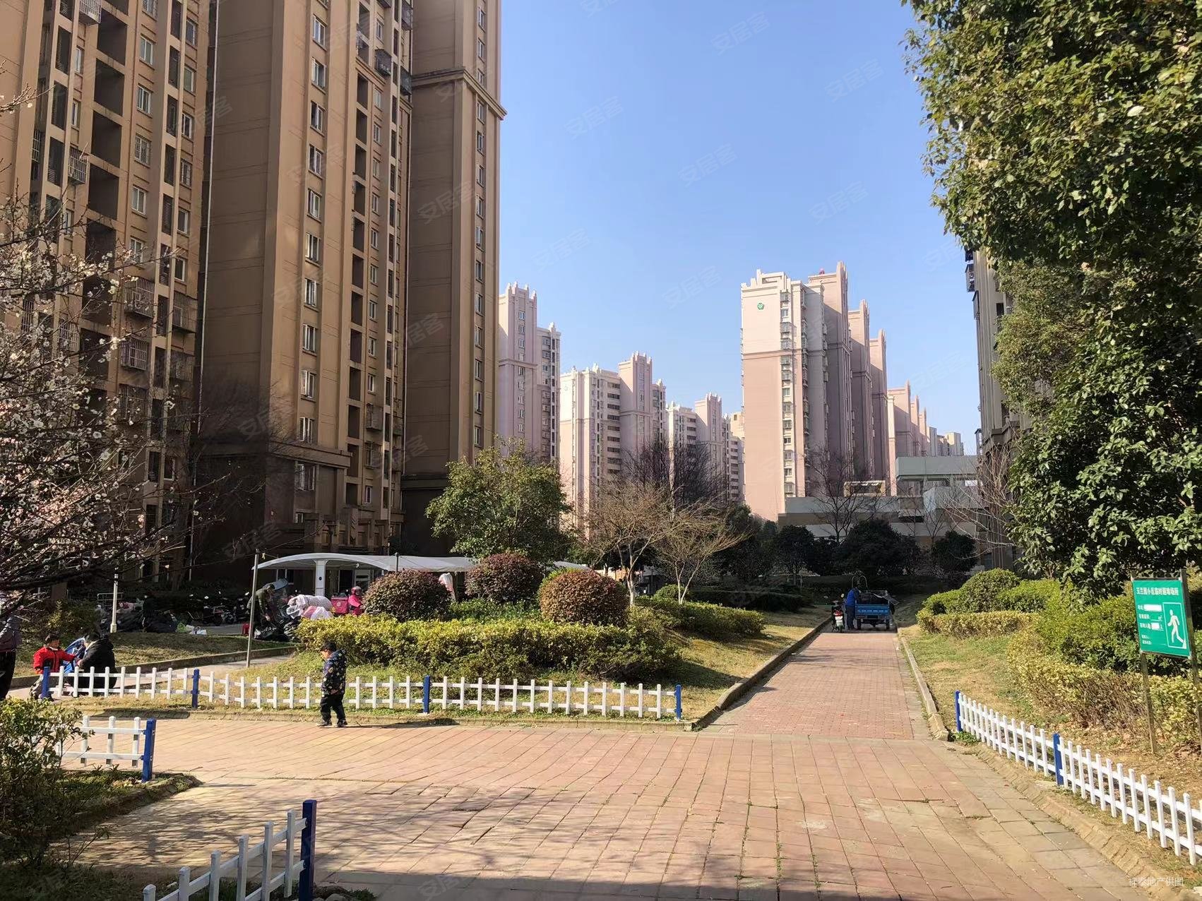 马群附近花港幸福城两室一厅业主换房诚心出售