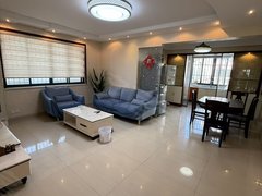 大丰大中大中城区新词旁大平层，精装修5室3厅2卫，家电齐全，拎包入住出租房源真实图片