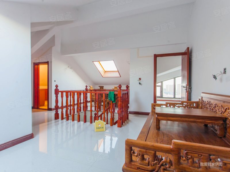 临地铁,半山国际花园(二期)二手房,160万,4室2厅,3卫,127平米-太原