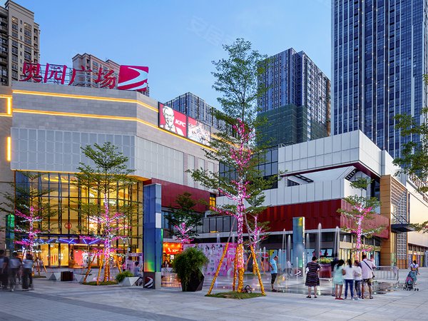 珠海香洲上冲珠海奥园广场房源采光好,南北通透,业主诚意出出租房源