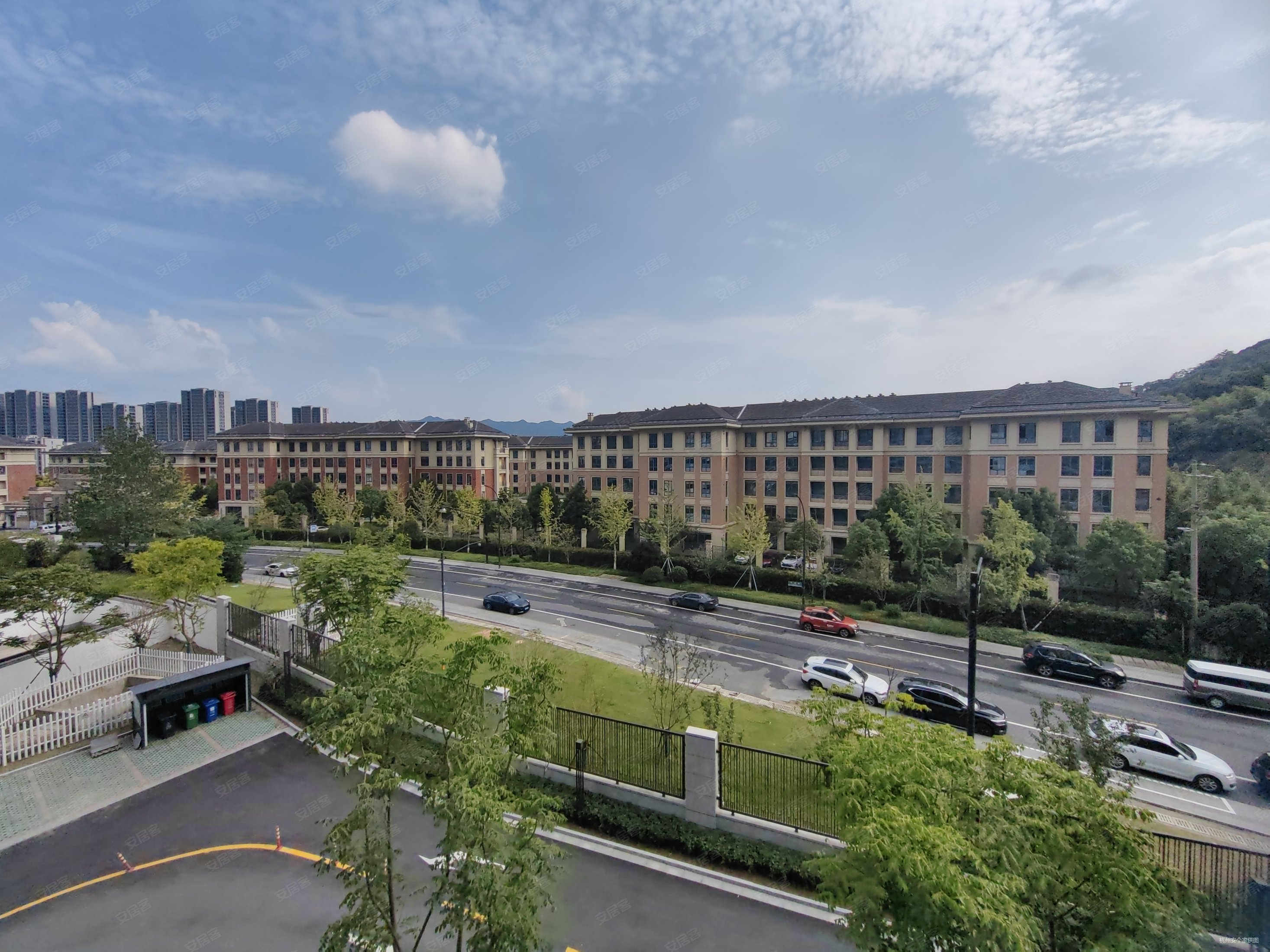 九龙仓雍景山公寓住宅