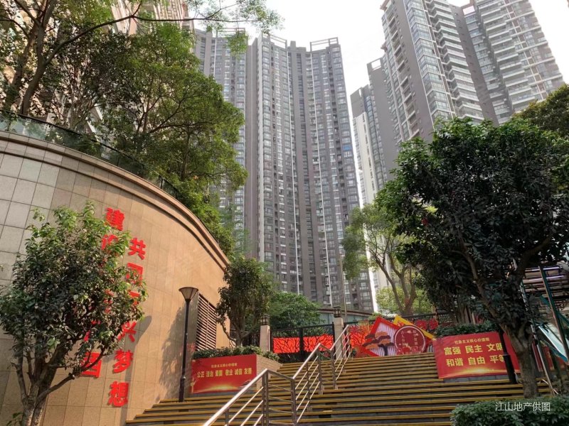 龙光水悦龙湾 2室2厅 81平 68万 商品房 电梯高层
