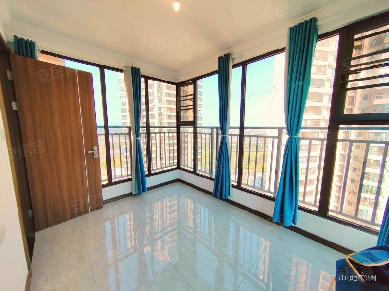 新出炉业主急售中海九玺192平大平层精装看房方便