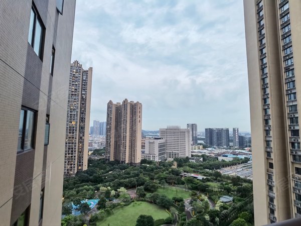 广州天河东圃兰亭盛荟东圃网红小区 兰亭盛荟 精装四房两卫 安静望