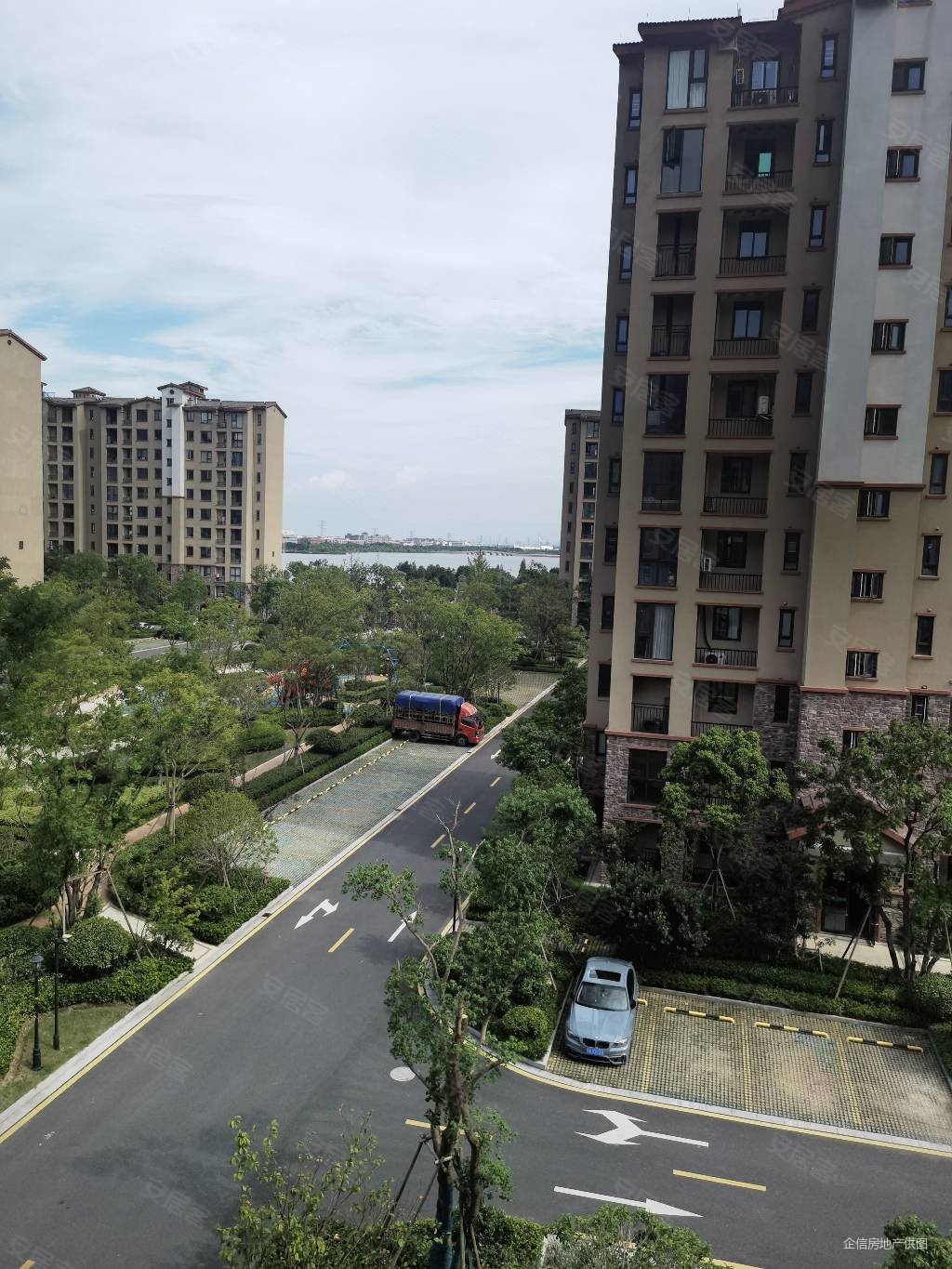 龙山新出湖景洋房97平92万