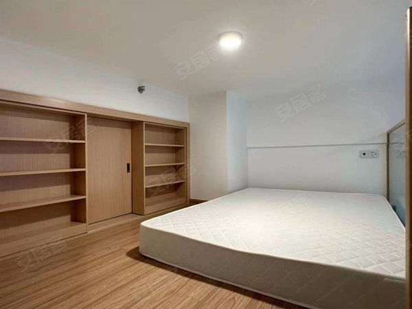 深圳宝安西乡碧桂园凤凰国际智谷碧桂园凤凰智谷公寓,一房一厅出租,民