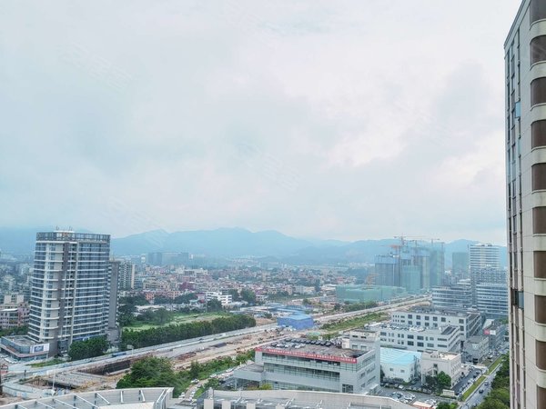 高新宝龙城 3室2厅2卫 电梯房 精装修108平米,高新区租房-珠海58安居