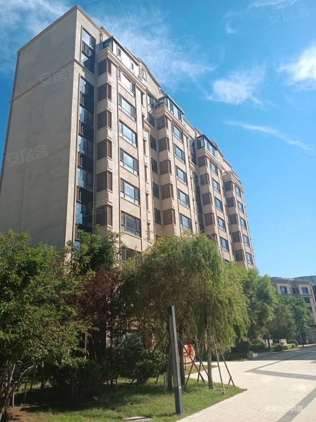 保利罗兰(a2)3室2厅2卫115.47㎡南北160万