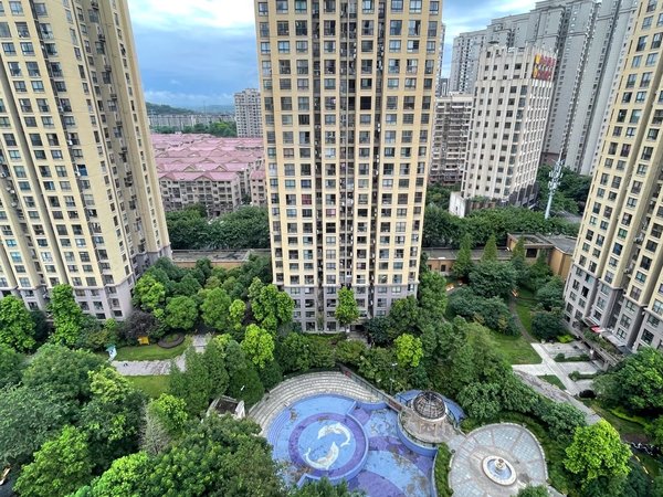 重庆荣昌荣昌城区同景巴黎左岸巴黎左岸 电梯复试两房 出租拎包入住