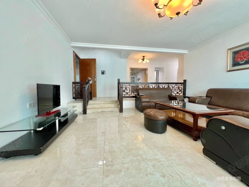 东风东东山雅筑花园小区原装电梯房4室2厅2卫