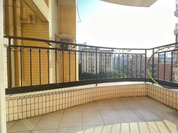 广州海珠东晓南晓港湾东晓南地铁150米   两房两厅一卫双阳台   家电