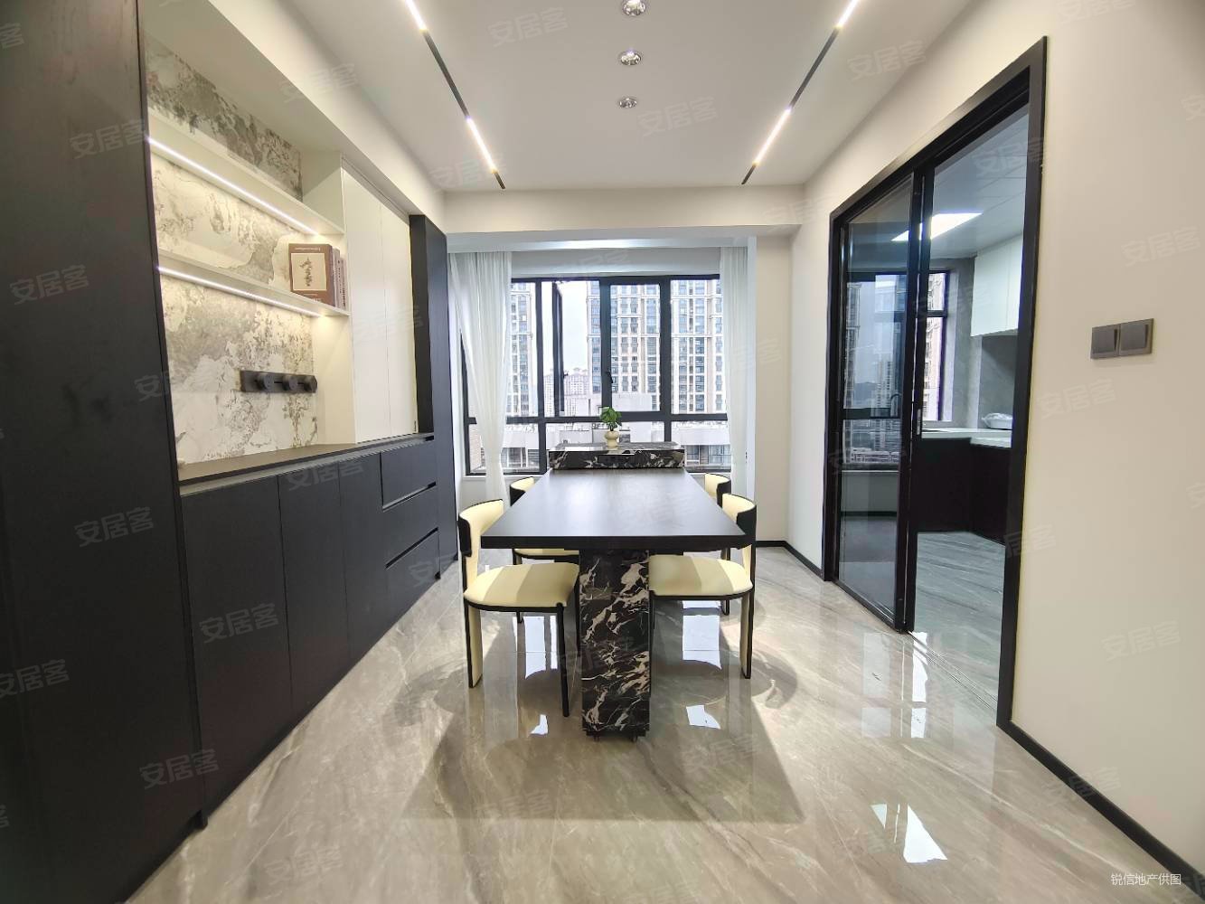 铭鸿翰林居3室2厅2卫141㎡南北52.8万