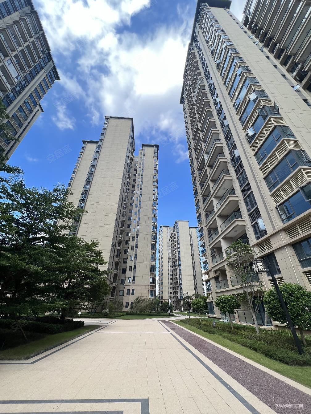 高层通风采光好,碧桂园藏珑府二手房,400万,3室2厅,2卫,103平米-广州