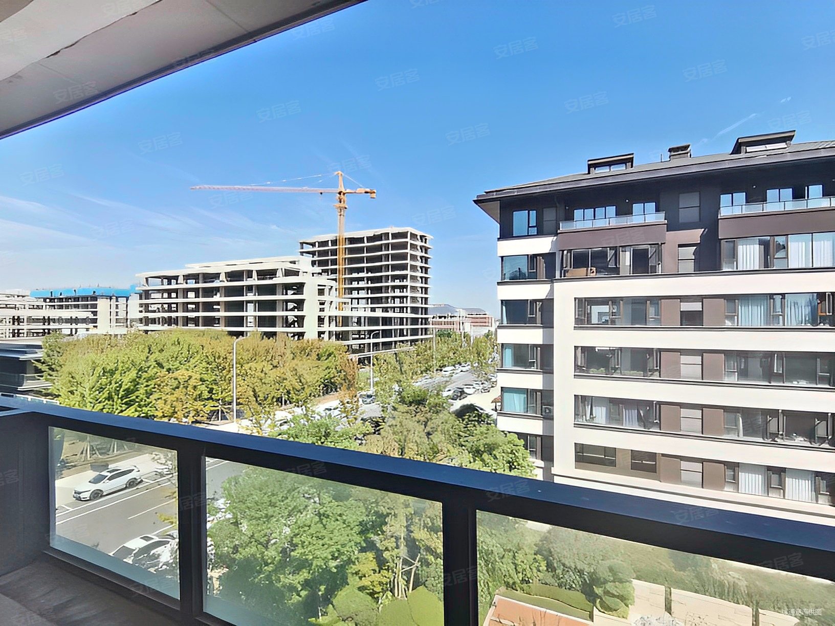 冠景君悦湖4室2厅3卫163.98㎡南北508万