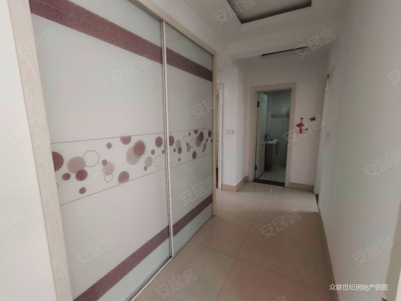 出行方便 中间楼层 商业配套齐全 装修好 南北通透 电梯房,中和家园