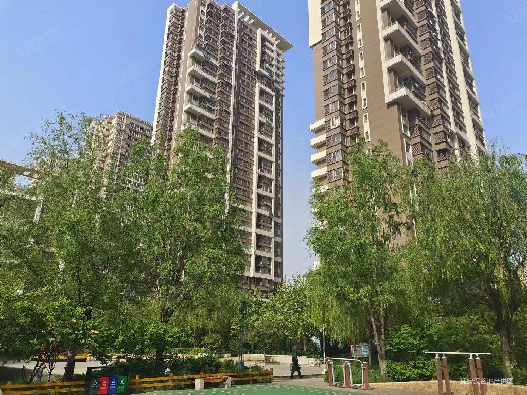 九号公寓电梯房交通便捷高楼层采光充足板楼