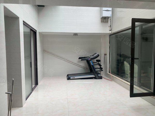 上海杨浦新江湾城中建大公馆(别墅)中建大公馆 5室2厅4卫 南北通透