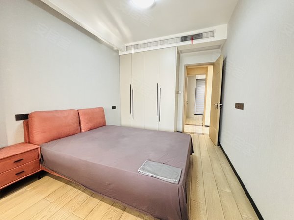 金华东阳横店南江壹号南江一号 轻原木奶油风 6500一月 免物业费出租房源真实图片